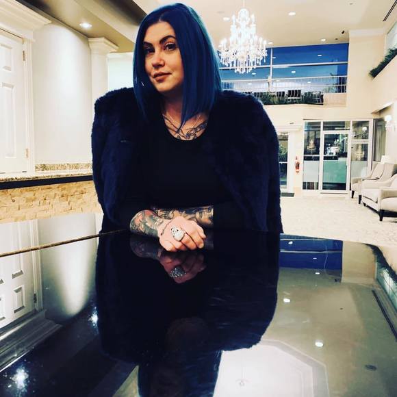 Meet your Posher, Shannon - Picture 1 of 1